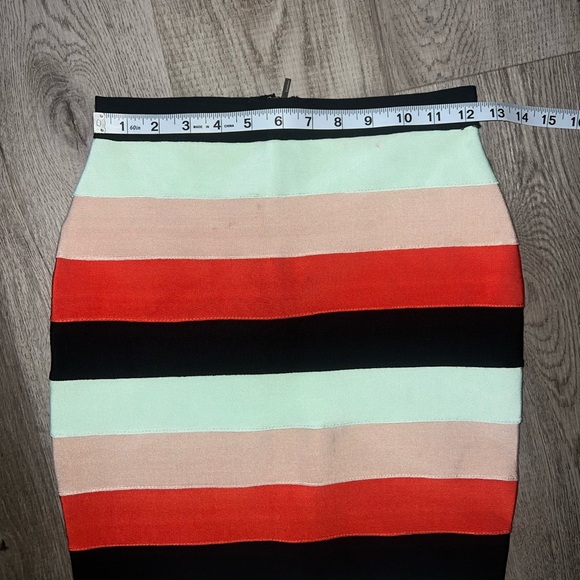 Bebe Bodycon Striped Two Piece Set Size M - Picture 7 of 13